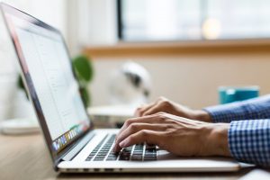 Texte für alle Produkte im Online Shop erstellen